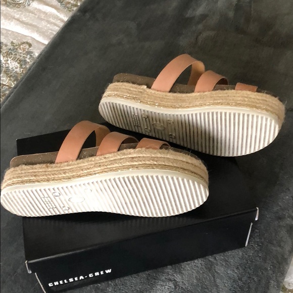 Platform (flatform) Sandals - Picture 3 of 6